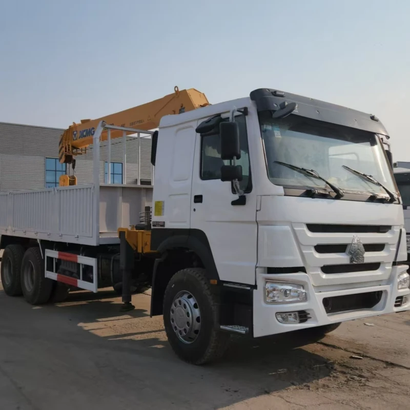 HOWO Crane Truck